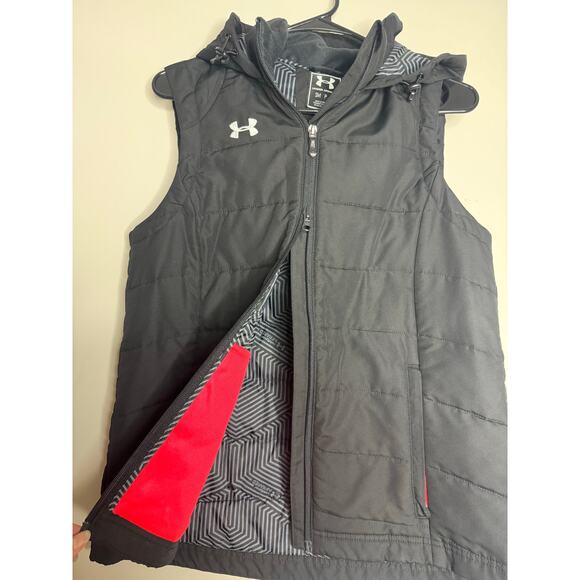 Women's Under Armour Vest - Size Small - Picture 5 of 6